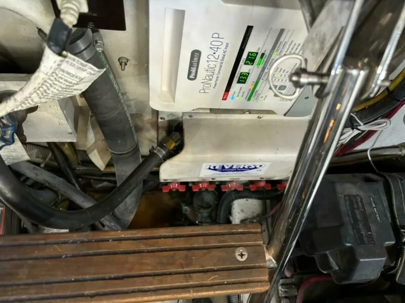 Slide: The Image of Sabreline 36 Sedan 2004 - 5925379