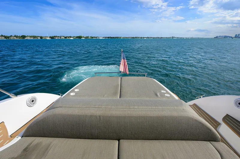 Slide: The Image of Azimut Atlantis 45 2020 - 7679109