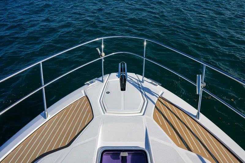 Slide: The Image of Azimut Atlantis 45 2020 - 7679083