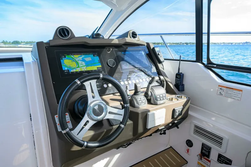 Slide: The Image of Azimut Atlantis 45 2020 - 7679097
