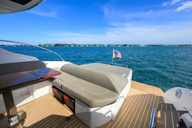 Slide: The Image of Azimut Atlantis 45 2020 - 5925430