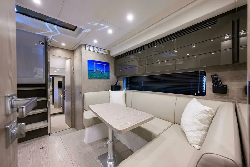 Slide: The Image of Azimut Atlantis 45 2020 - 7679074