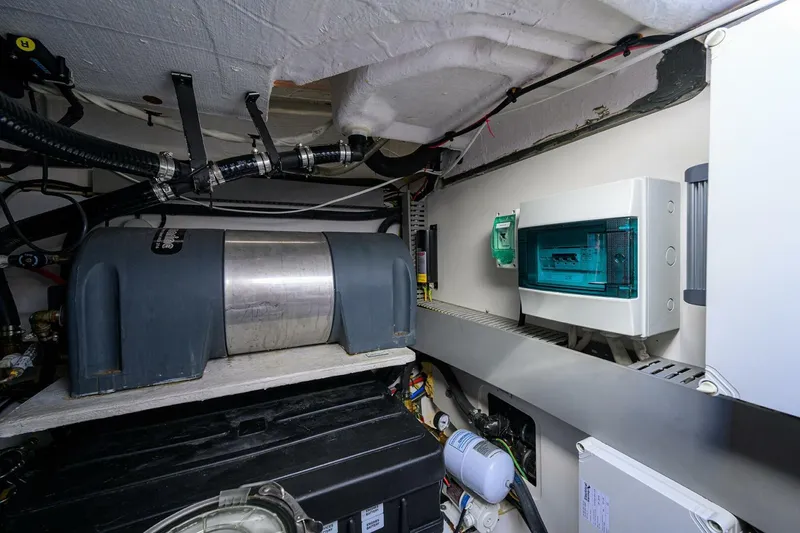 Slide: The Image of Azimut Atlantis 45 2020 - 5925434