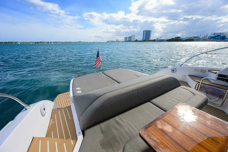 Slide: The Image of Azimut Atlantis 45 2020 - 7679108