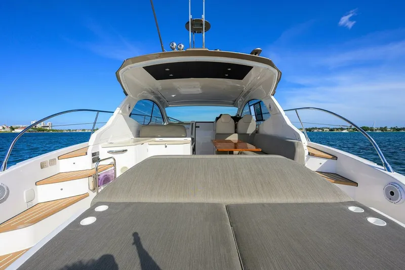Slide: The Image of Azimut Atlantis 45 2020 - 7679106