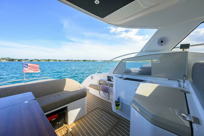Slide: The Image of Azimut Atlantis 45 2020 - 7679111