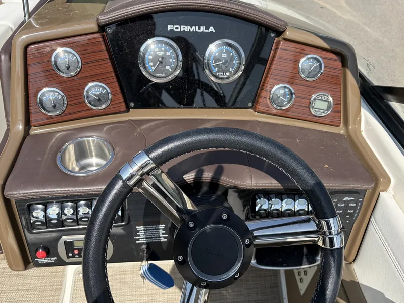 Slide: The Image of Formula 240 Bow Rider 2014 - 7227947