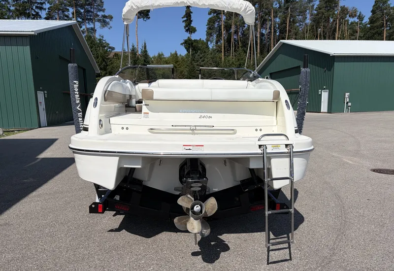 Slide: The Image of Formula 240 Bow Rider 2014 - 7227942