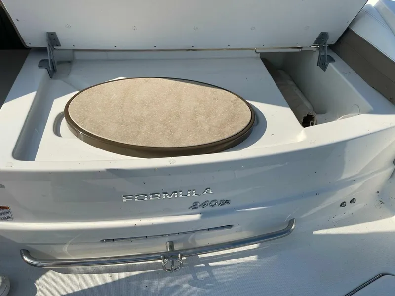 Slide: The Image of Formula 240 Bow Rider 2014 - 5925643