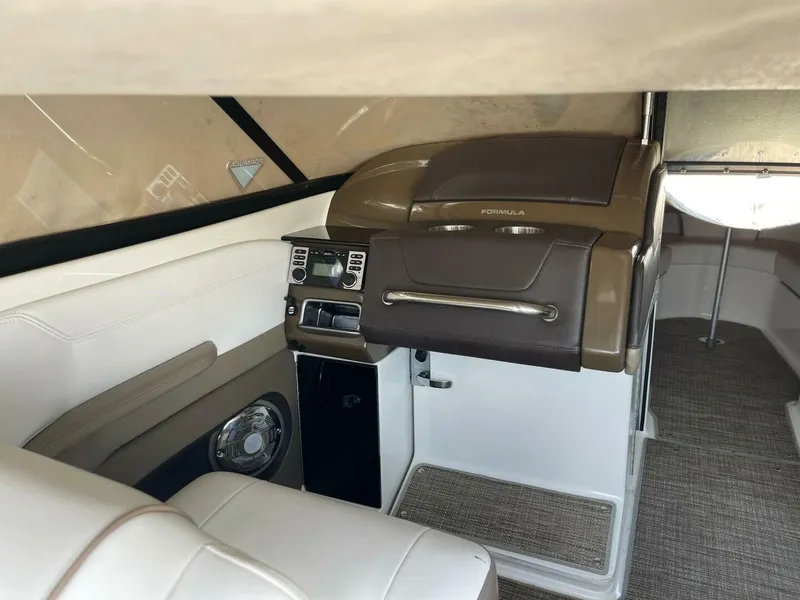 Slide: The Image of Formula 240 Bow Rider 2014 - 5925645