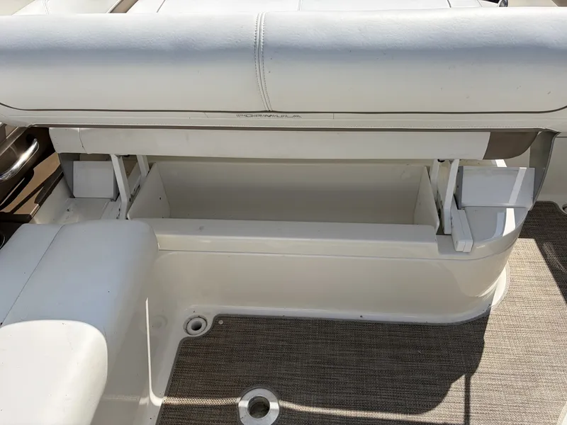 Slide: The Image of Formula 240 Bow Rider 2014 - 7227951