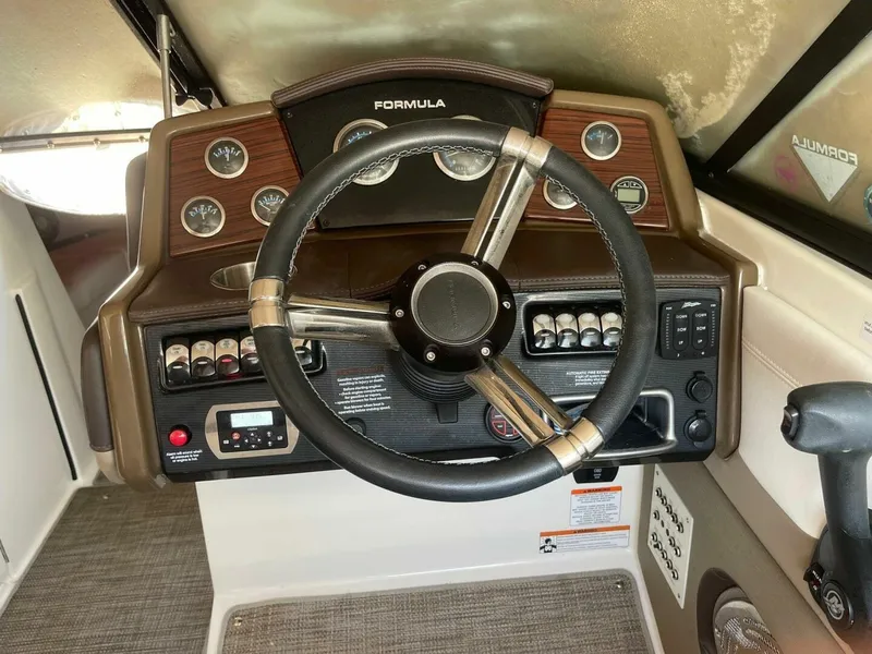 Slide: The Image of Formula 240 Bow Rider 2014 - 5925647