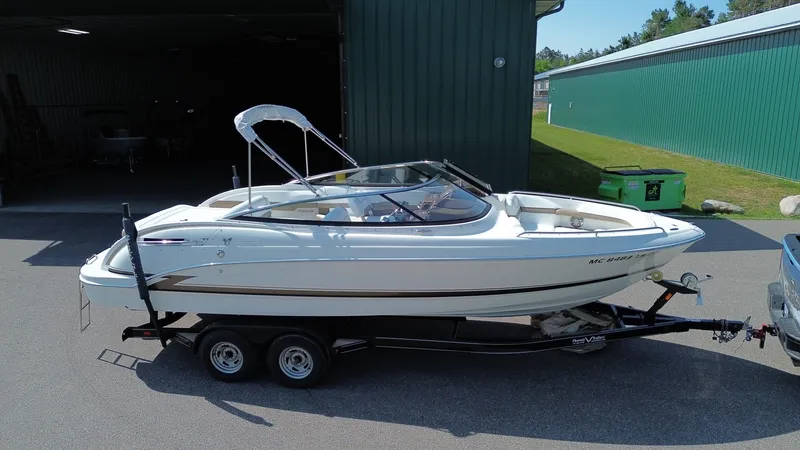 The Image of Formula 240 Bow Rider 2014 - 7227956