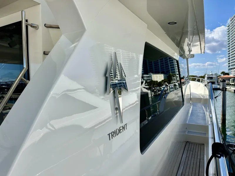 Slide: The Image of Outer Reef 62 SOUTH PAWS - Exterior Starboard 2023 Outer Reef Trident 620 EVO
SOUTH PAWS - 5939880