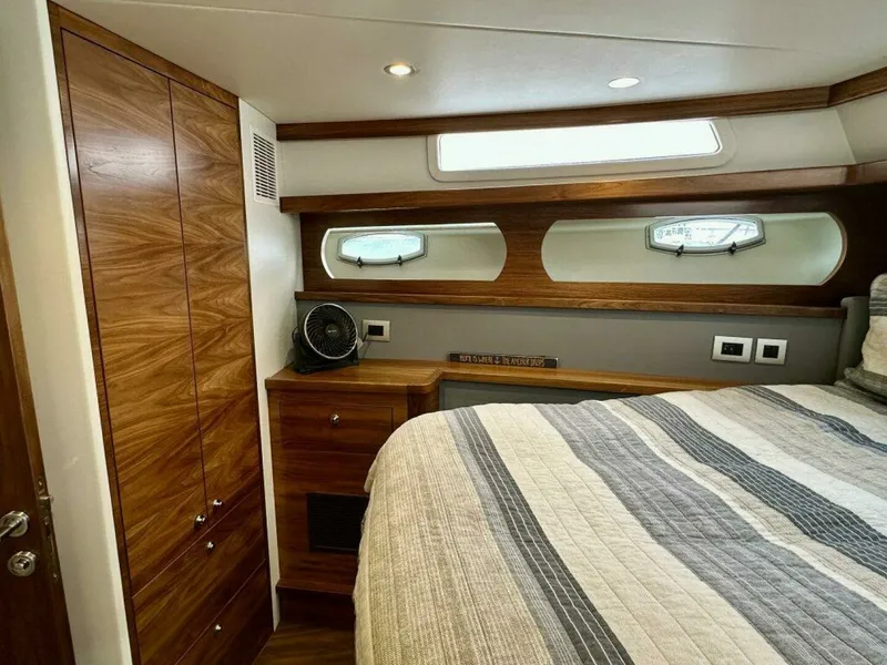 Slide: The Image of Outer Reef 62 SOUTH  PAWS - VIP Stateroom 2023 Outer Reef Trident 620 EVO
SOUTH PAWS - 7651711