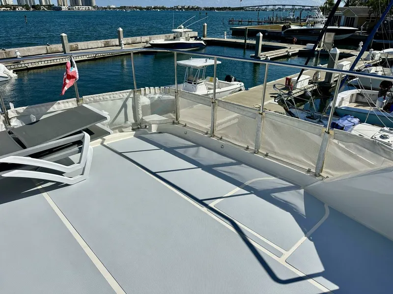 Slide: The Image of Outer Reef 62 SOUTH  PAWS - Flybridge 2023 Outer Reef Trident 620 EVO
SOUTH PAWS - 7651744