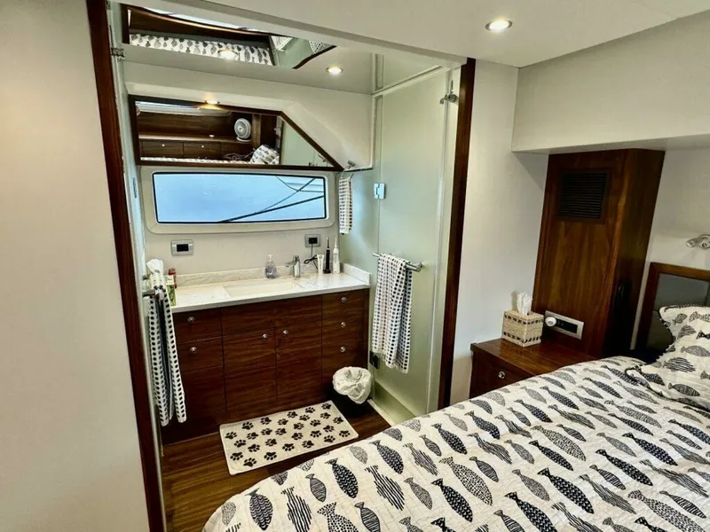 Slide: The Image of Outer Reef 62 SOUTH  PAWS - Master Stateroom 2023 Outer Reef Trident 620 EVO
SOUTH PAWS - 7651721