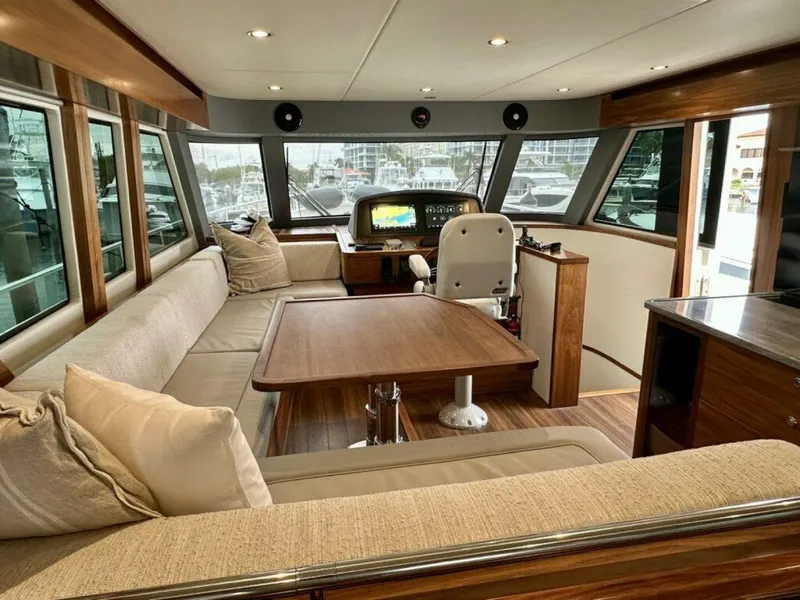 Slide: The Image of Outer Reef 62 SOUTH PAWS - Helm 2023 Outer Reef Trident 620 EVO
SOUTH PAWS - 5926427