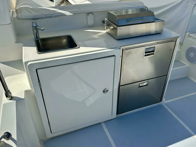 Slide: The Image of Outer Reef 62 SOUTH  PAWS - Flybridge 2023 Outer Reef Trident 620 EVO
SOUTH PAWS - 7651685