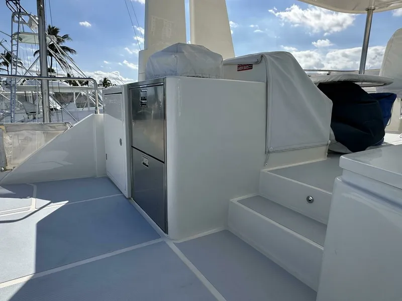 Slide: The Image of Outer Reef 62 SOUTH  PAWS - Flybridge 2023 Outer Reef Trident 620 EVO
SOUTH PAWS - 7651742