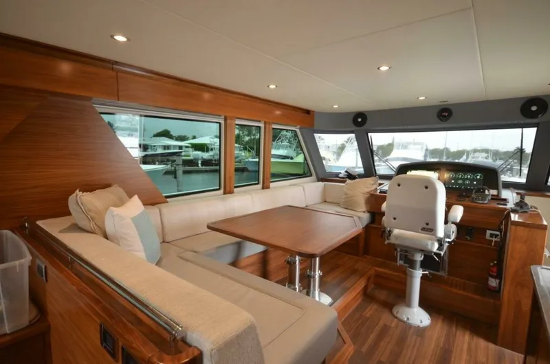 Slide: The Image of Outer Reef 62 SOUTH  PAWS - Helm 2023 Outer Reef Trident 620 EVO
SOUTH PAWS - 7651687