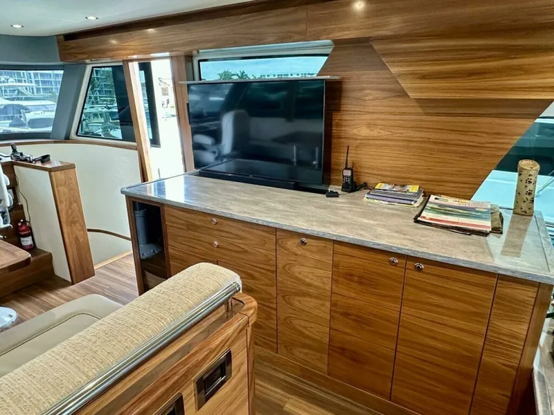 Slide: The Image of Outer Reef 62 SOUTH  PAWS - Helm 2023 Outer Reef Trident 620 EVO
SOUTH PAWS - 7651691