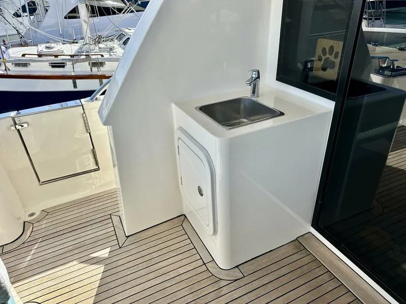 Slide: The Image of Outer Reef 62 SOUTH  PAWS  - Main Deck Aft 2023 Outer Reef Trident 620 EVO
SOUTH PAWS - 5939889