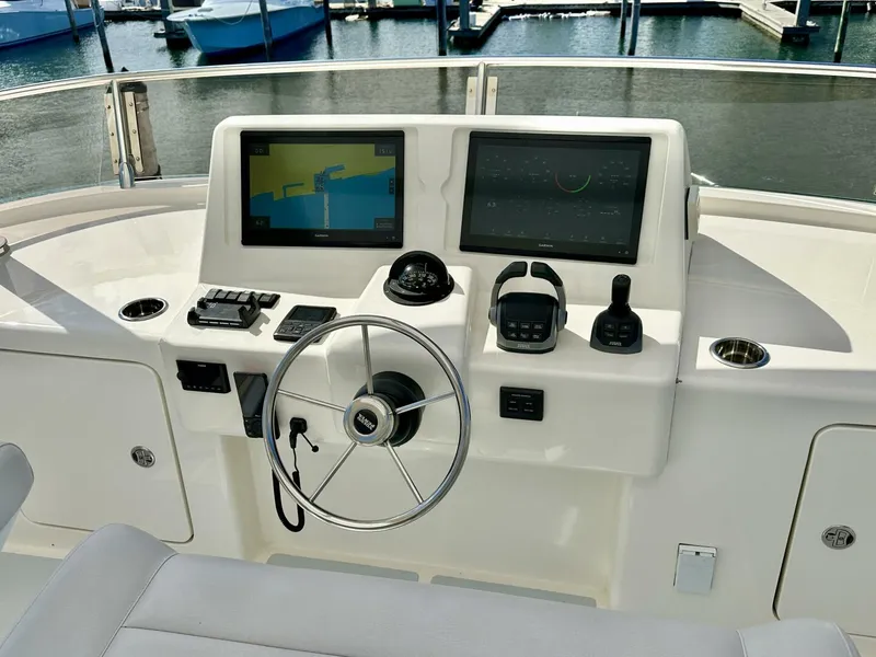 Slide: The Image of Outer Reef 62 SOUTH  PAWS - Flybridge Helm 2023 Outer Reef Trident 620 EVO
SOUTH PAWS - 5939895