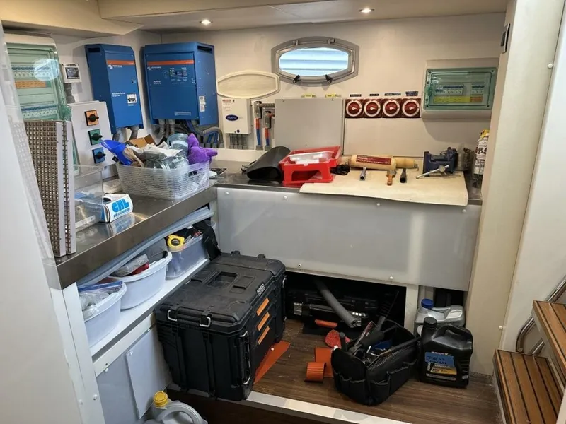 Slide: The Image of Outer Reef 62 SOUTH  PAWS - Workshop  2023 Outer Reef Trident 620 EVO
SOUTH PAWS - 5926361