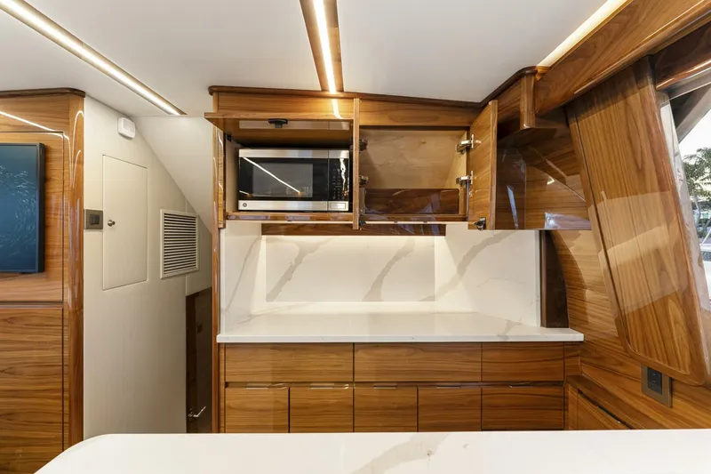 Slide: The Image of Viking 50 Billfish 2027 - 5996611