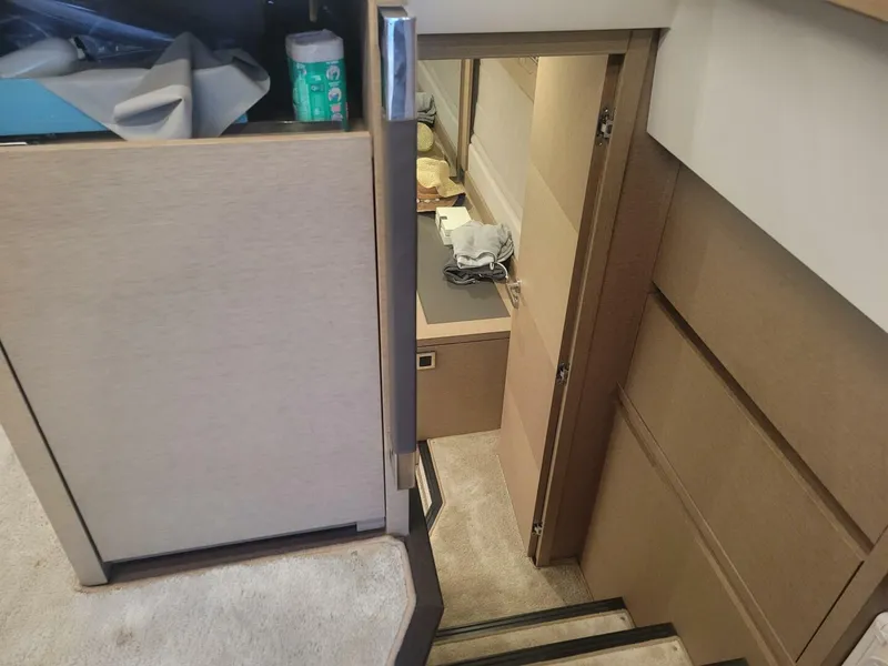 Slide: The Image of Prestige 52 2018 - 5926633