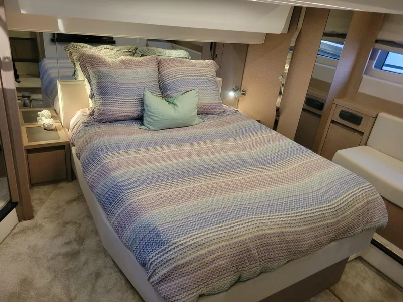 Slide: The Image of Prestige 52 2018 - 5926635