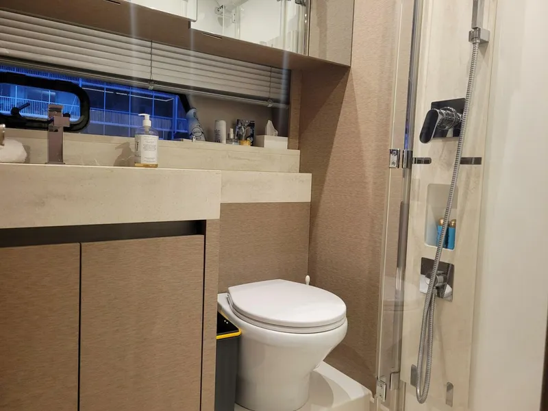 Slide: The Image of Prestige 52 2018 - 5926636