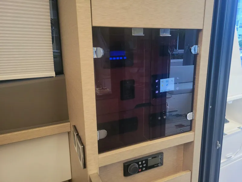 Slide: The Image of Prestige 52 2018 - 5926638