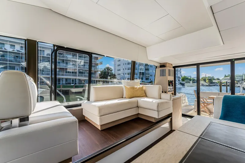 Slide: The Image of Prestige 520 2018 - 5953596