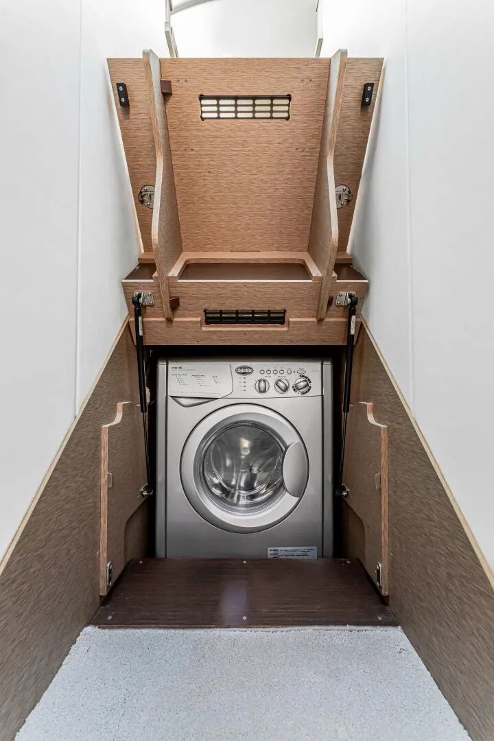 Slide: The Image of Prestige 520 2018 - 5953669