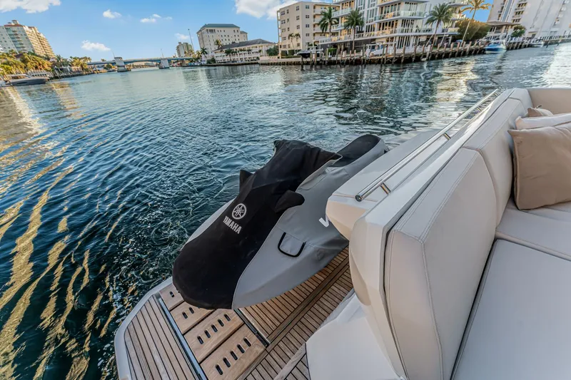 Slide: The Image of Prestige 520 2018 - 5953543