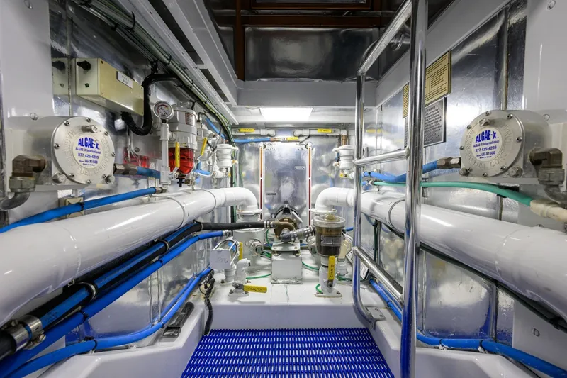 Slide: The Image of Rybovich 60 SIBONEY - Engine Room - 7651892