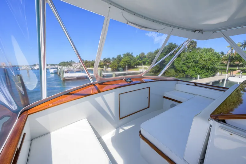 Slide: The Image of Rybovich 60 SIBONEY - Helm Seating - 6064505