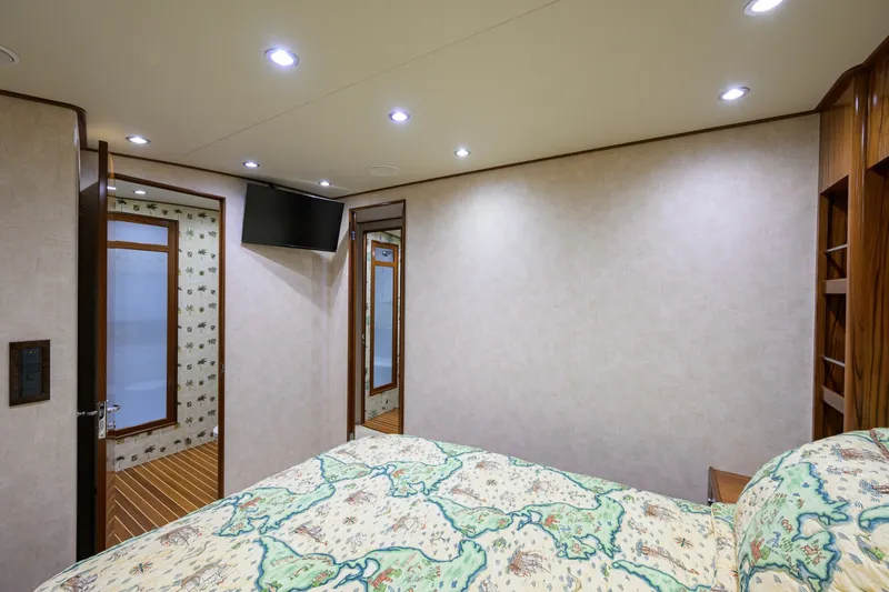 Slide: The Image of Rybovich 60 SIBONEY - Master Stateroom - 6064563