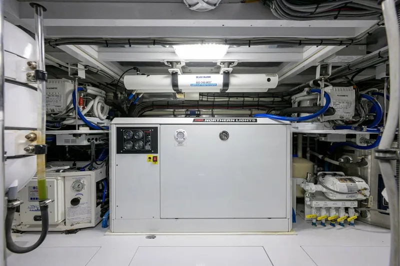 Slide: The Image of Rybovich 60 SIBONEY - Engine Room - 7651888