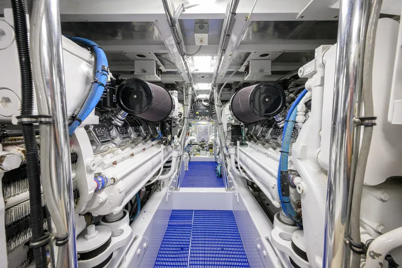 Slide: The Image of Rybovich 60 SIBONEY - Engine Room - 6064601