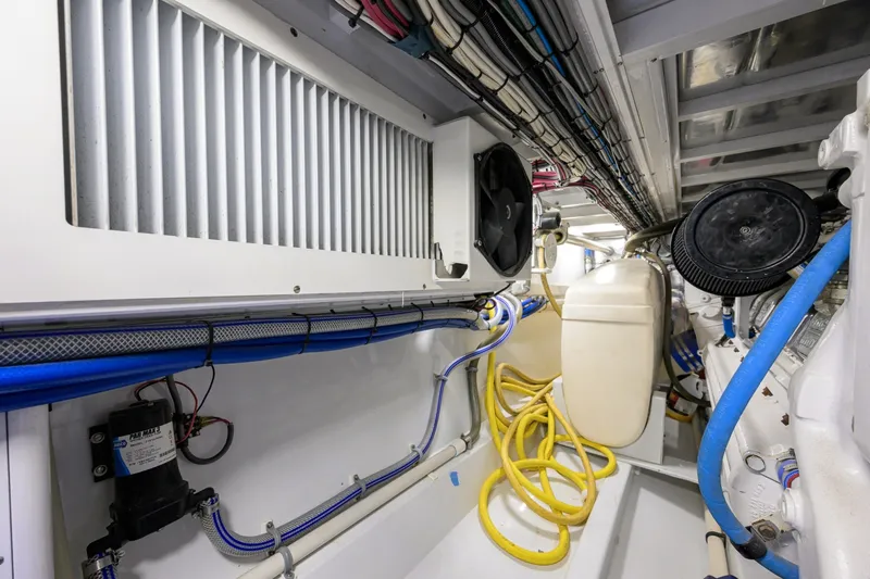 Slide: The Image of Rybovich 60 SIBONEY - Engine Room - 6064603