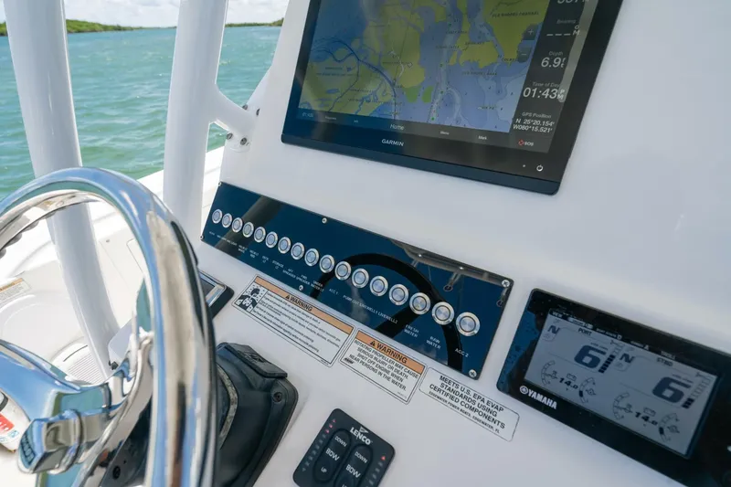 Slide: The Image of Edgewater 318CC 2017 - 5926729