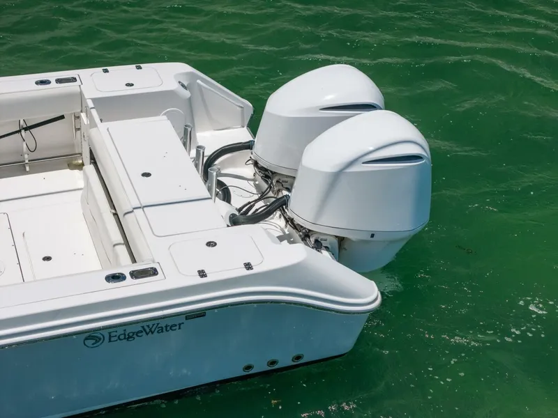 Slide: The Image of Edgewater 318CC 2017 - 5926746