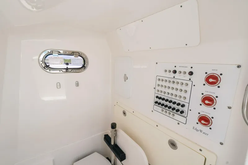 Slide: The Image of Edgewater 318CC 2017 - 5926722