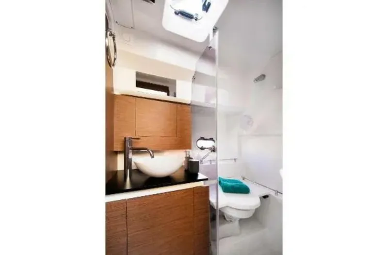 Slide: The Image of Jeanneau 10.5 2019 - 5926773