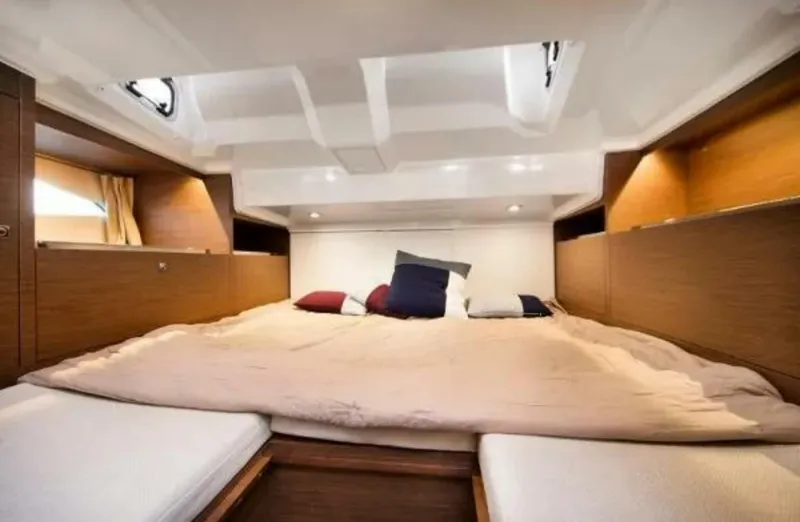 Slide: The Image of Jeanneau 10.5 2019 - 5926774