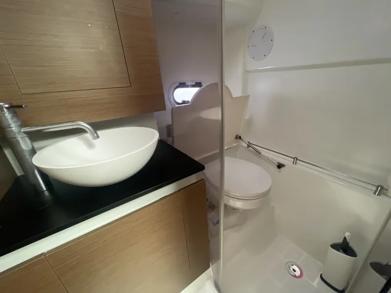 Slide: The Image of Jeanneau 10.5 2019 - 6050367