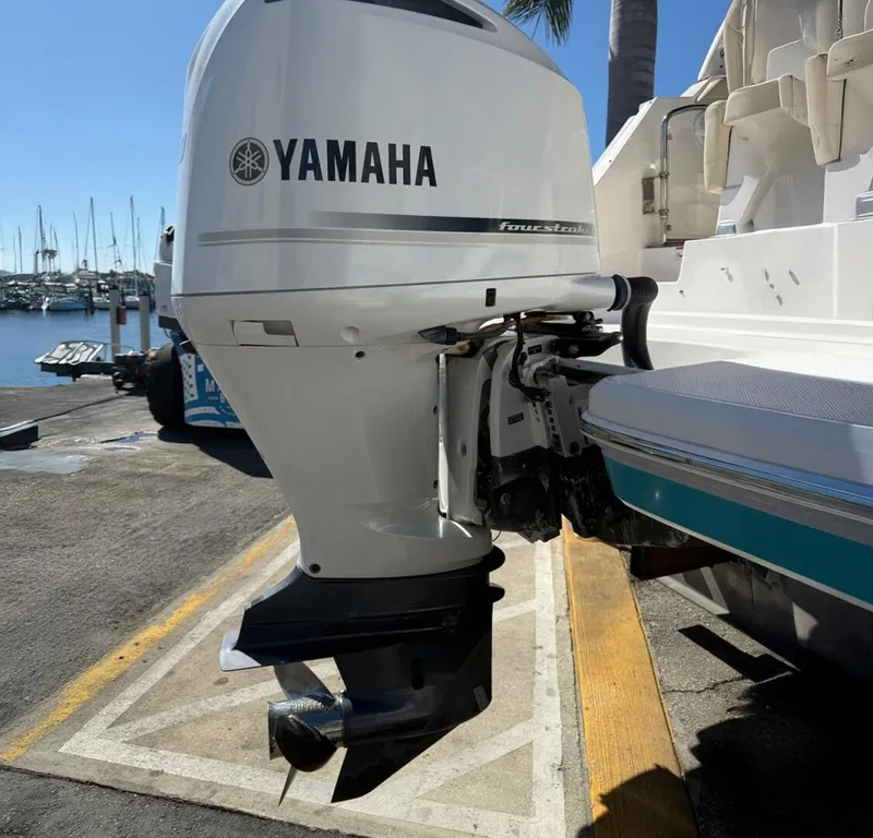 Slide: The Image of Regal 26 XO 2020 - 5927013